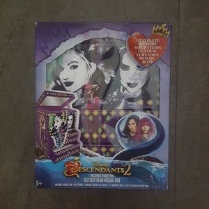 Disney's Descendants 2 Jewelry Box